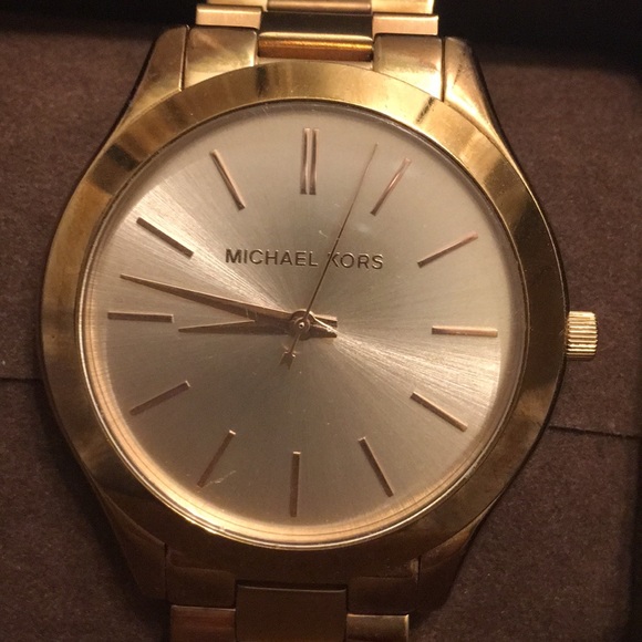 Micheal Kors Women’s Gold Watch + Boxing - Picture 2 of 6